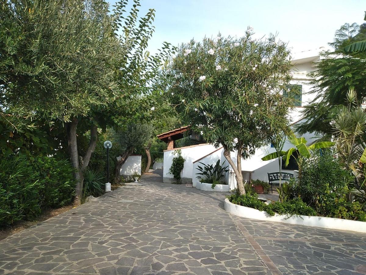 La Grazia Parghelia Exterior foto